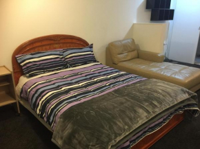 K&R Orewa homestay